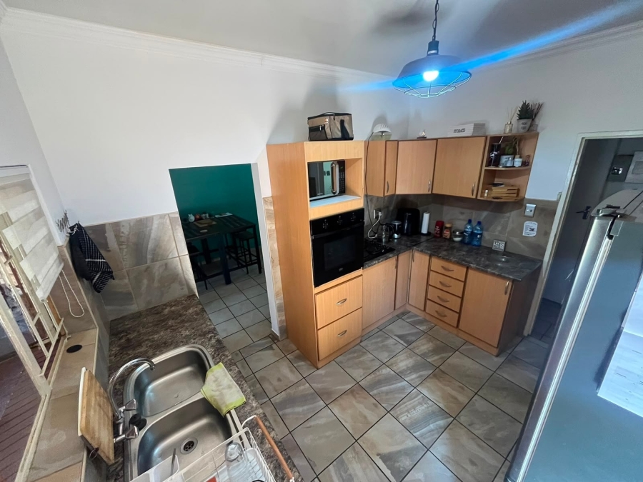 3 Bedroom Property for Sale in Geelhoutpark North West